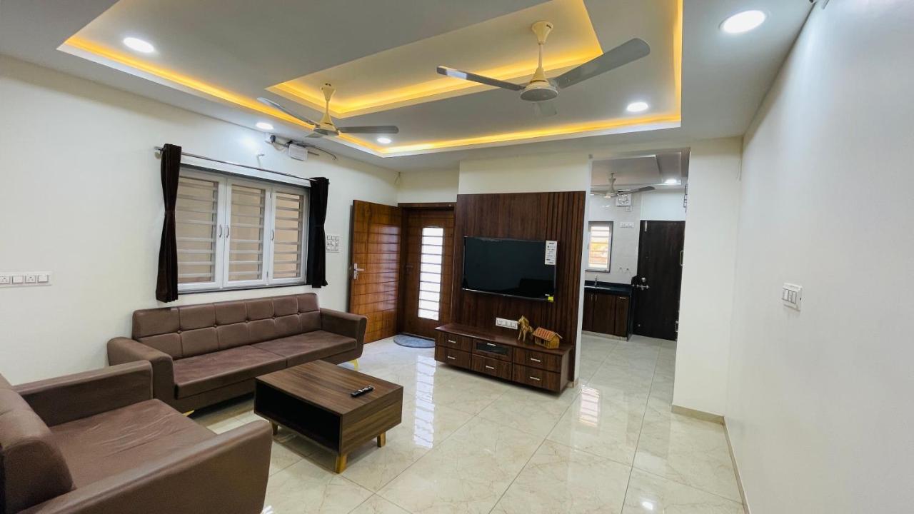 Luxurious 3 Bhk Villa In Bhuj - Shivani Homestay מראה חיצוני תמונה